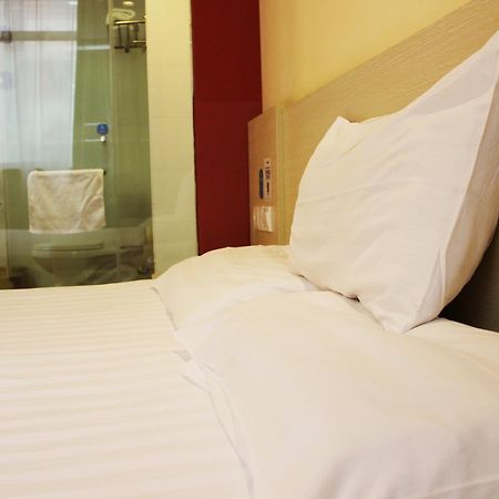 Hanting Express Shanghai Zhabei Park Branch Екстериор снимка